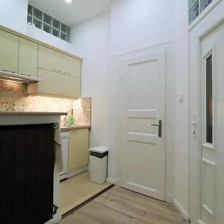 Roxy 4-b Apartment Budapest